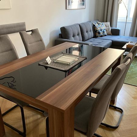Apartment Vienna Living Luaran gambar