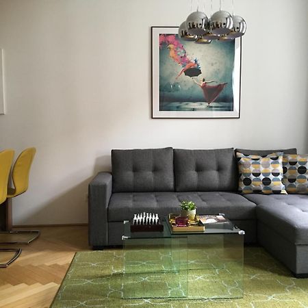 Apartment Vienna Living Luaran gambar