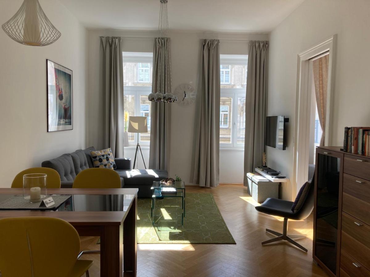Apartment Vienna Living Luaran gambar