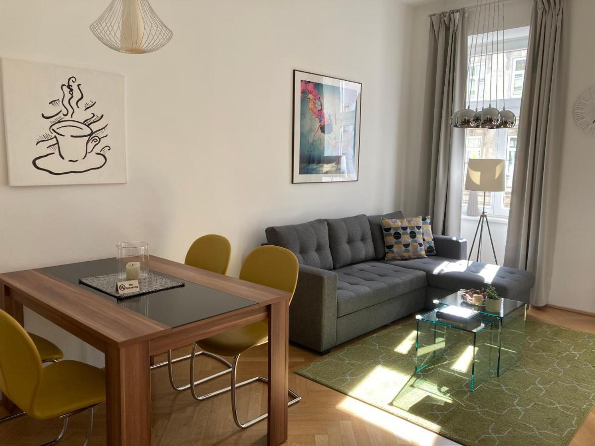 Apartment Vienna Living Luaran gambar