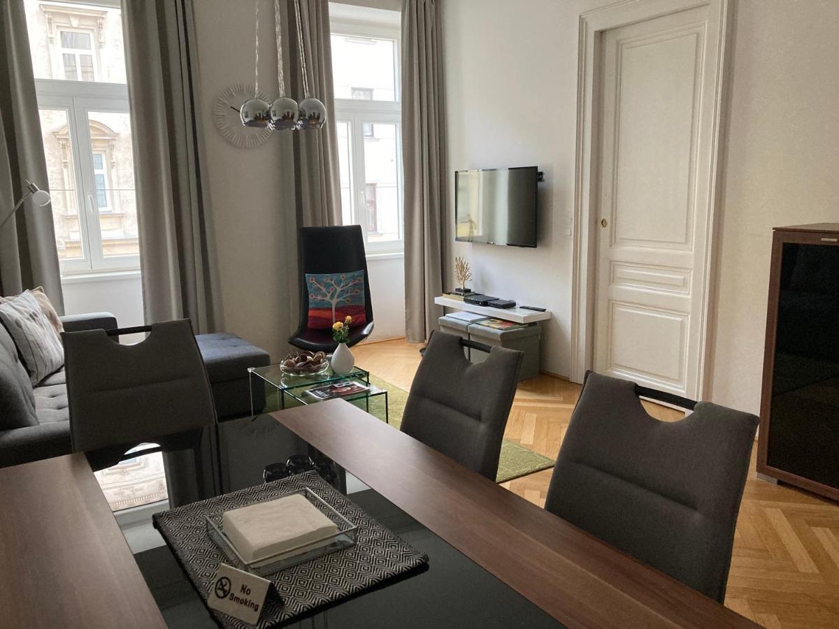 Apartment Vienna Living Luaran gambar
