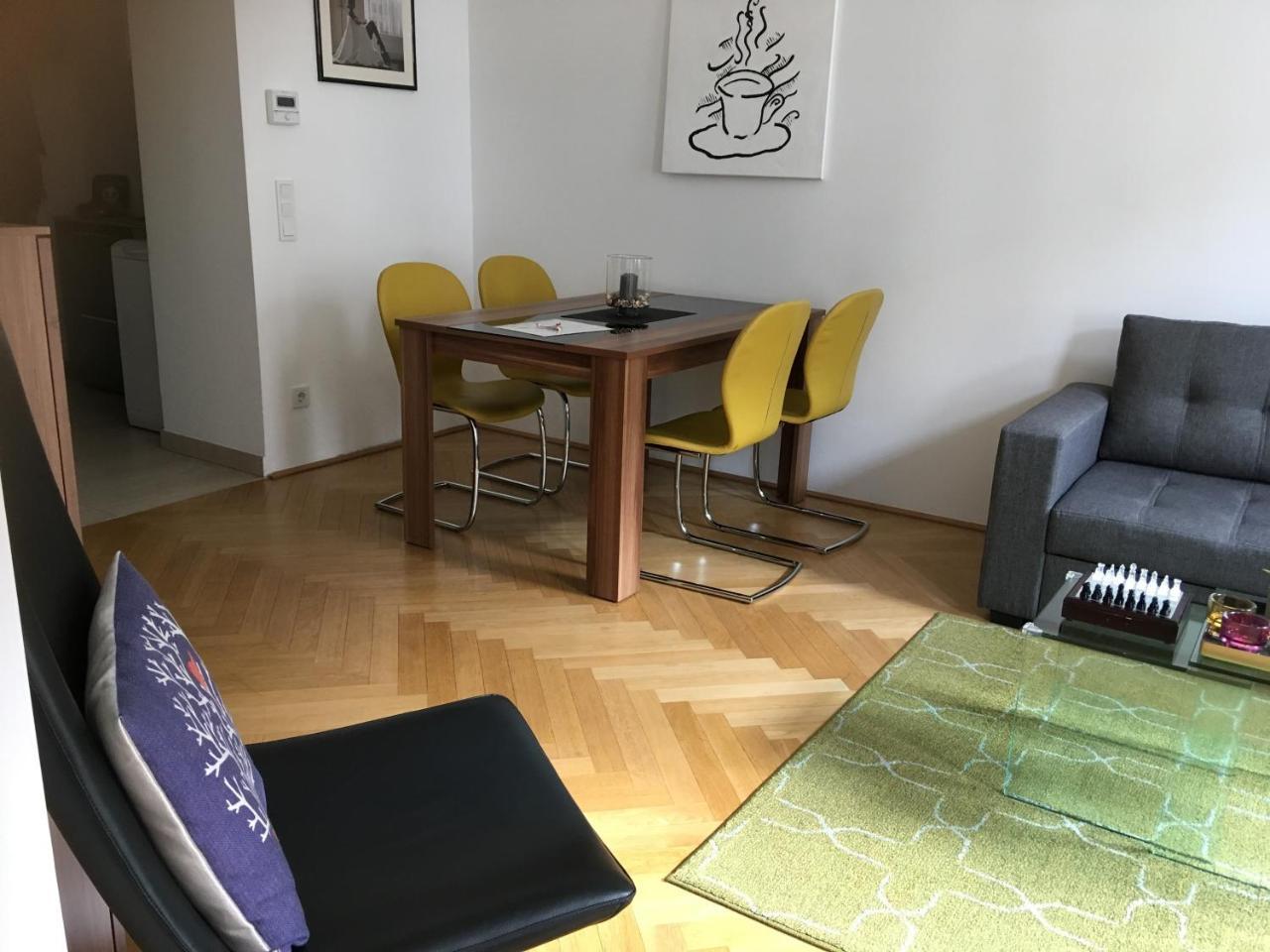Apartment Vienna Living Luaran gambar